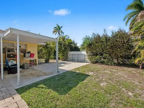 394 Evergreen Avenue Tequesta FL 33469