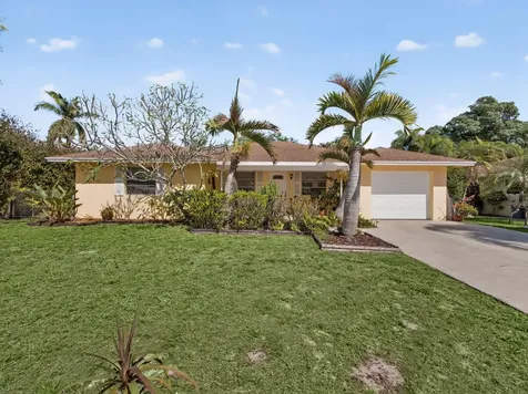 394 Evergreen Avenue Tequesta FL 33469