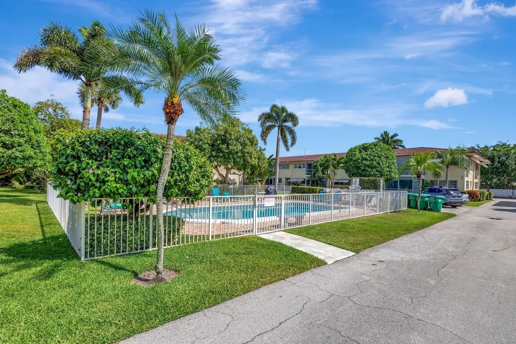 2134 NE 36th Street Lighthouse Point FL 33064