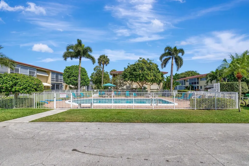 2134 NE 36th Street Lighthouse Point FL 33064
