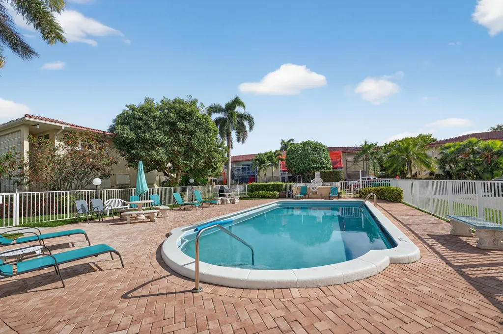 2134 NE 36th Street Lighthouse Point FL 33064