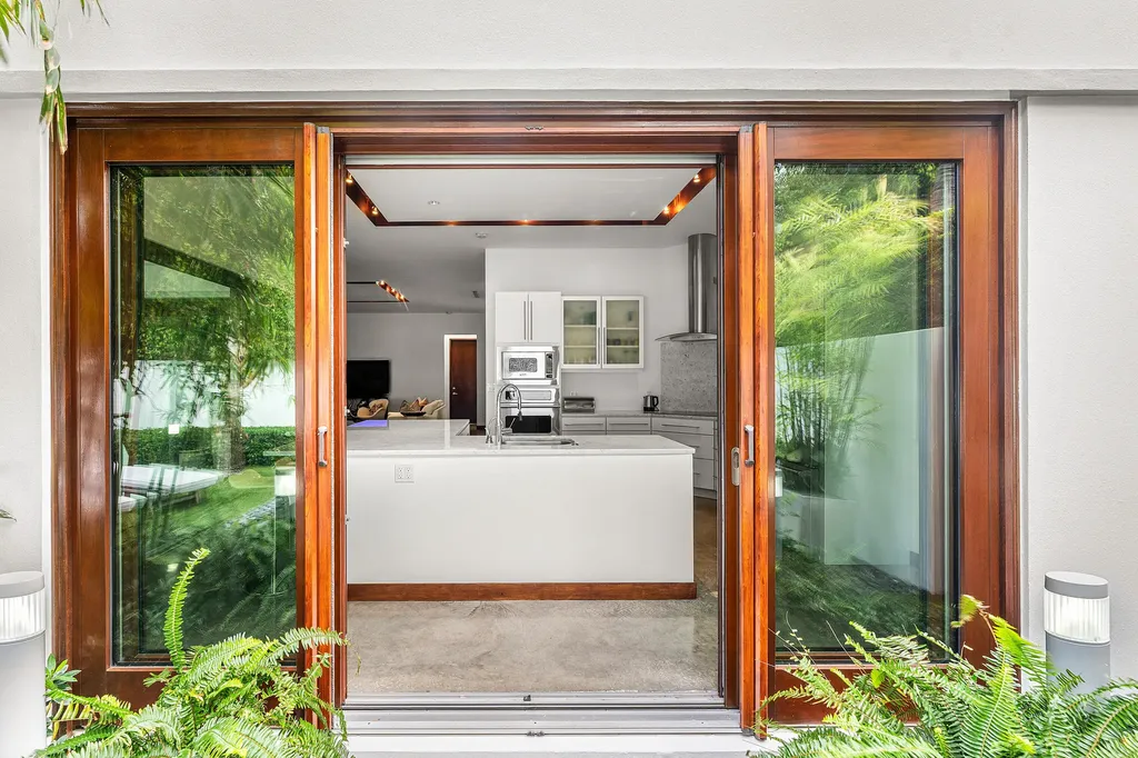 179 Main Street Palm Beach FL 33480
