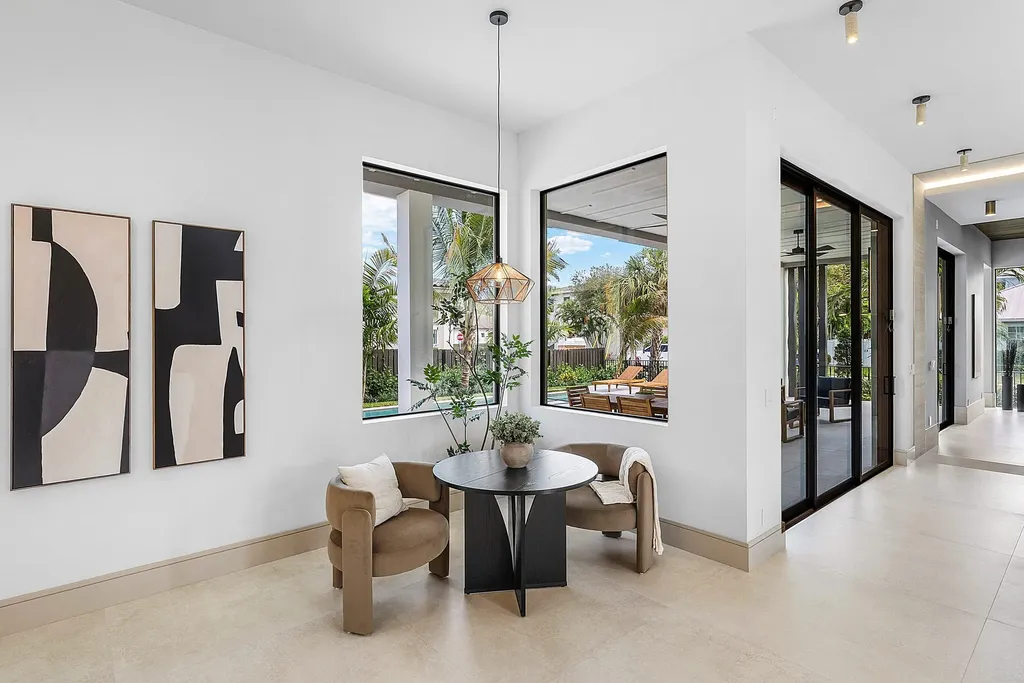 299 NE 7th Street Boca Raton FL 33432