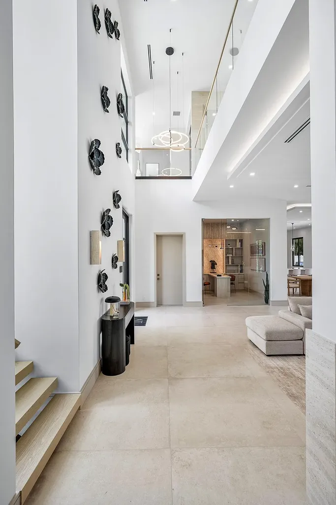 299 NE 7th Street Boca Raton FL 33432