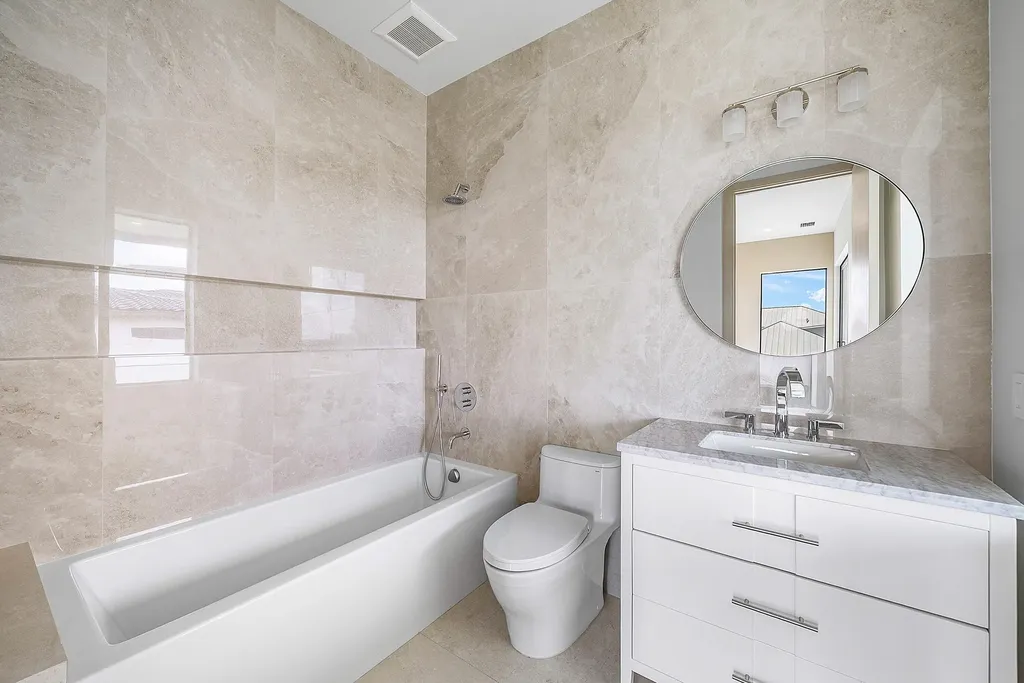 299 NE 7th Street Boca Raton FL 33432