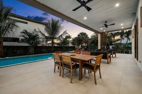299 NE 7th Street Boca Raton FL 33432