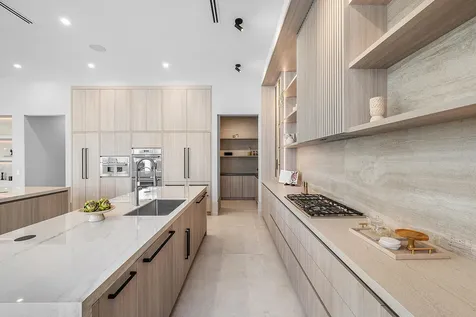 299 NE 7th Street Boca Raton FL 33432