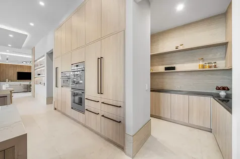 299 NE 7th Street Boca Raton FL 33432