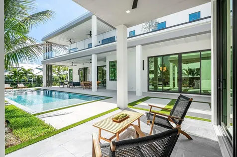 299 NE 7th Street Boca Raton FL 33432