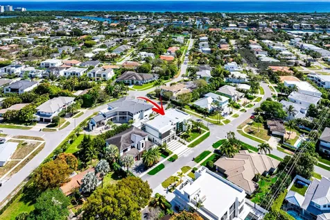 299 NE 7th Street Boca Raton FL 33432