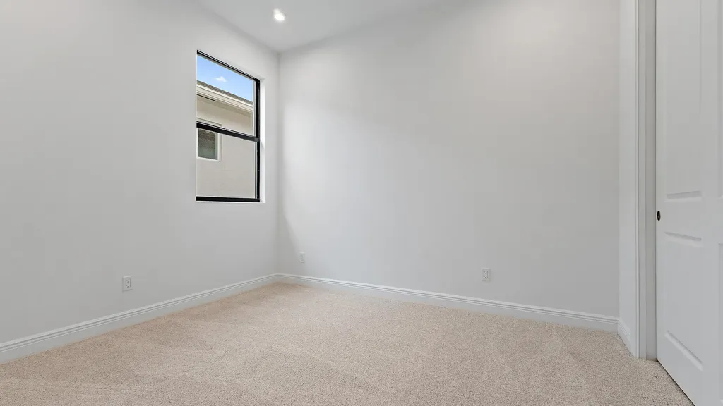203 SE Via Sangro Port St Lucie FL 34952
