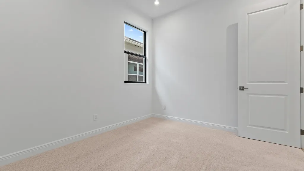 203 SE Via Sangro Port St Lucie FL 34952