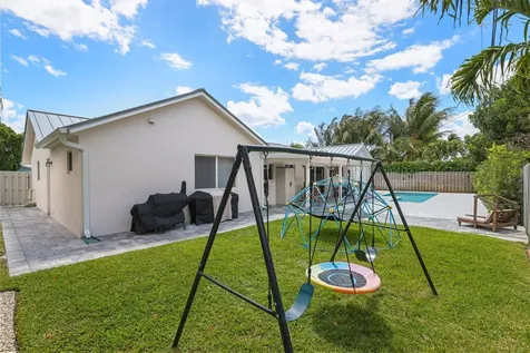 4141 NE 22nd Terrace Lighthouse Point FL 33064