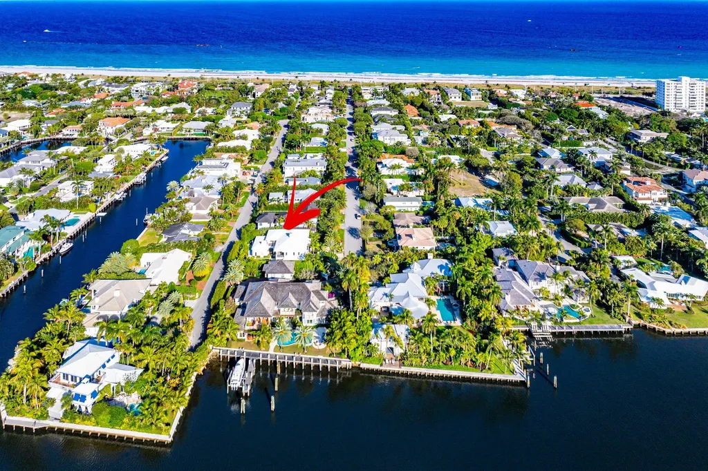 1041 Seaspray Avenue Delray Beach FL 33483