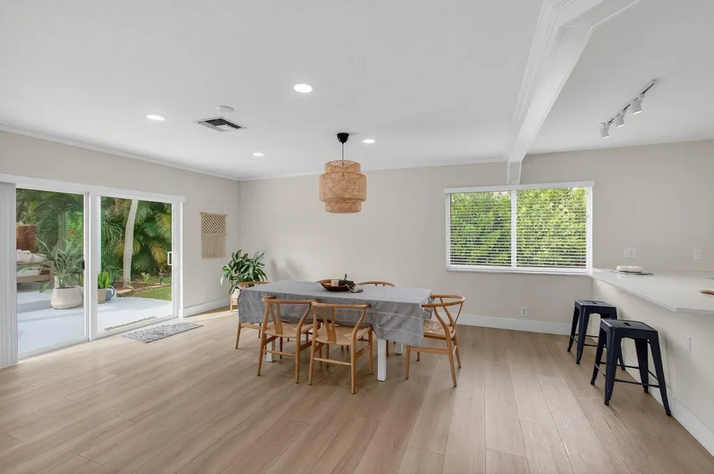 802 Mallard Drive Delray Beach FL 33444
