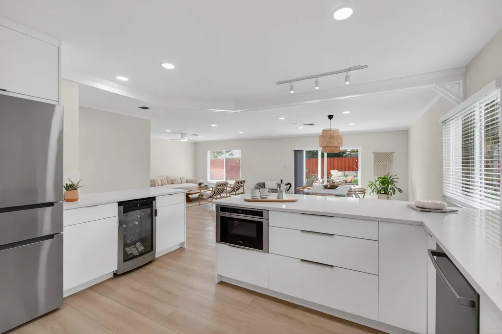 802 Mallard Drive Delray Beach FL 33444