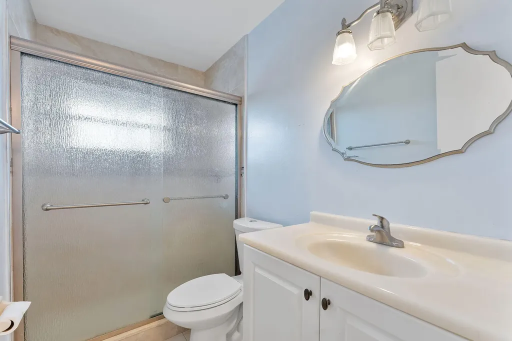 107 Conaskonk Circle Royal Palm Beach FL 33411