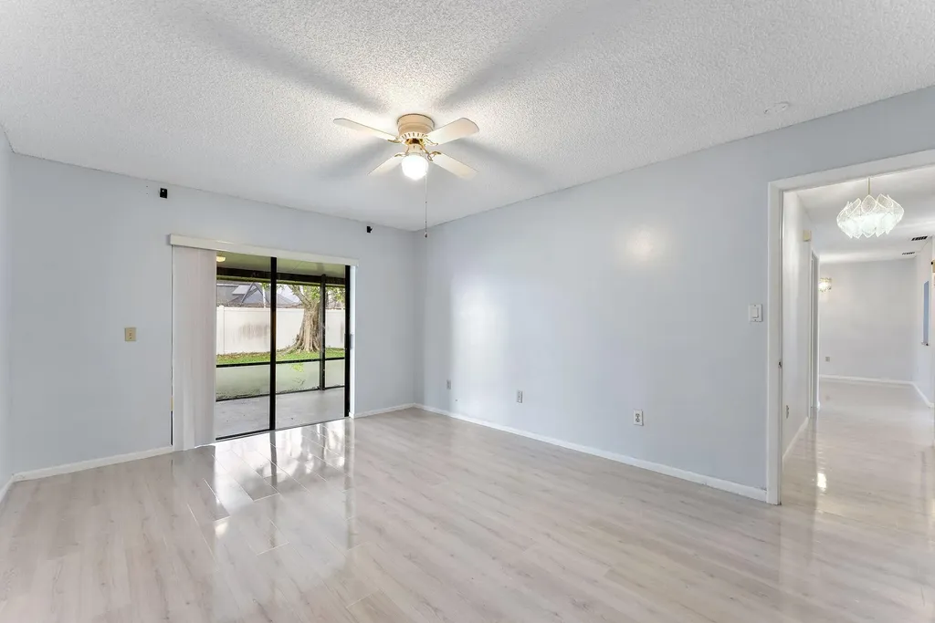 107 Conaskonk Circle Royal Palm Beach FL 33411