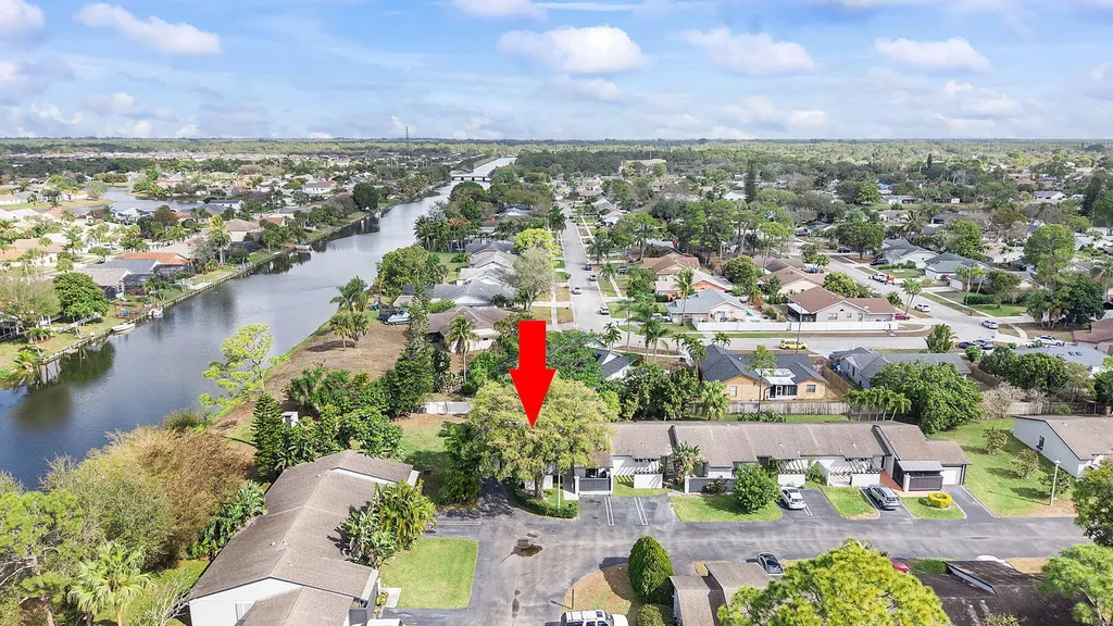 107 Conaskonk Circle Royal Palm Beach FL 33411