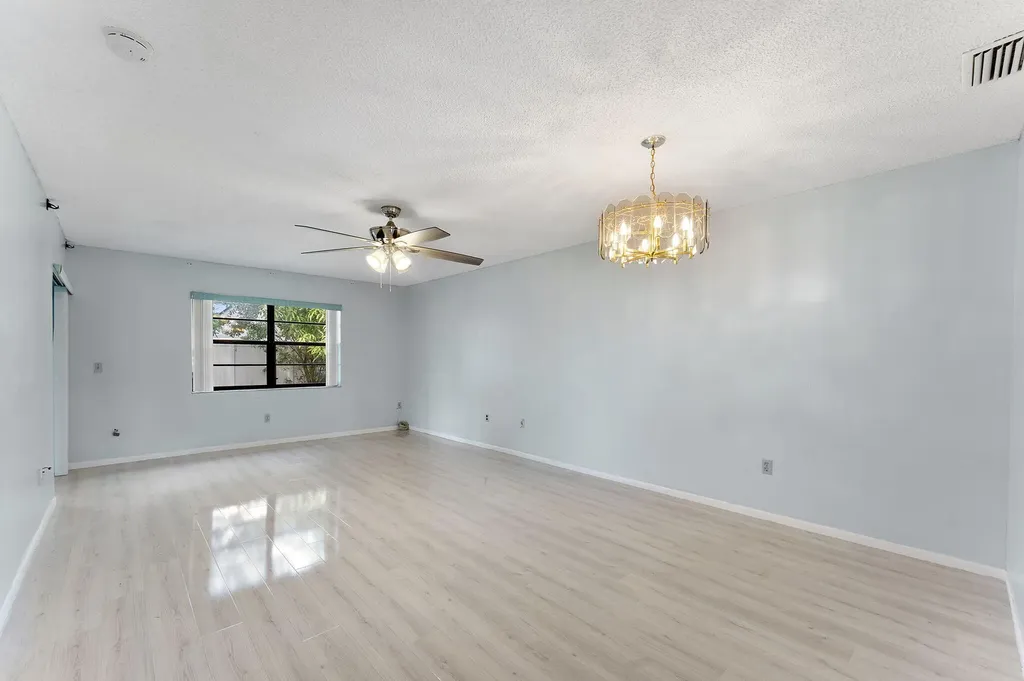 107 Conaskonk Circle Royal Palm Beach FL 33411
