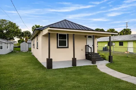 712 SE Bayou Avenue Stuart FL 34994