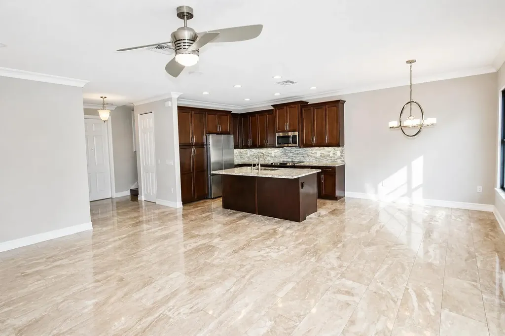 8079 Snowflake Obsidian Trail Delray Beach FL 33446