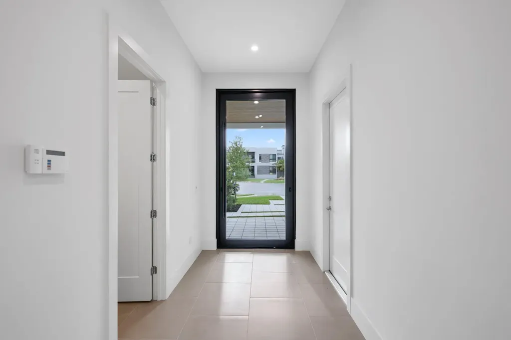 16702 Mosaic Place Delray Beach FL 33446