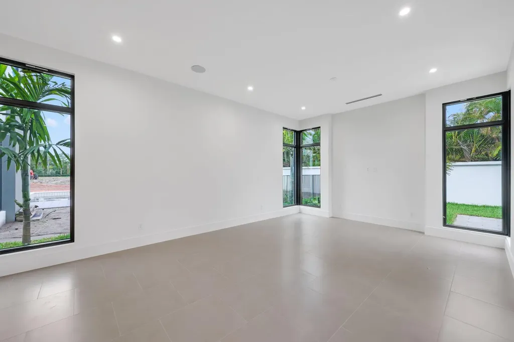 16702 Mosaic Place Delray Beach FL 33446