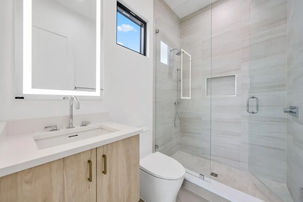 16702 Mosaic Place Delray Beach FL 33446