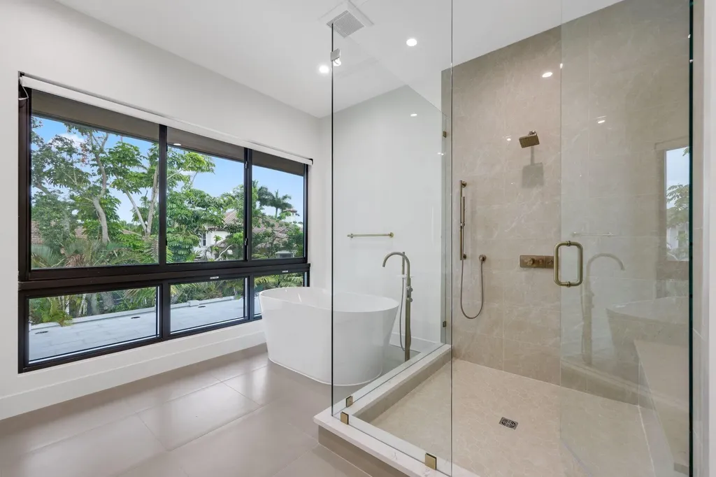 16702 Mosaic Place Delray Beach FL 33446
