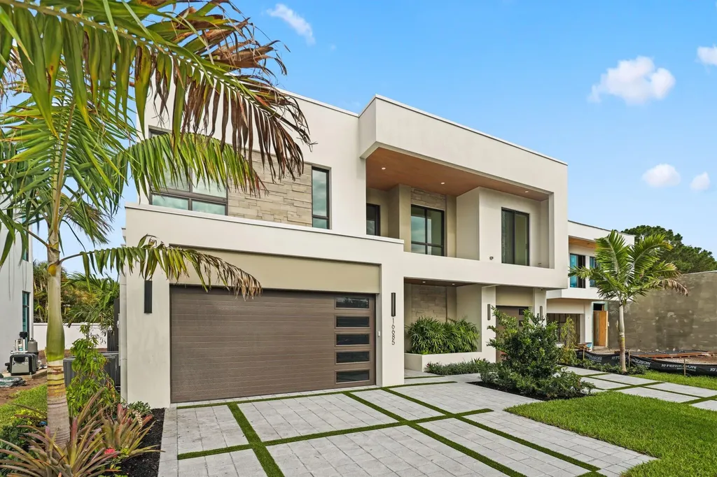 16702 Mosaic Place Delray Beach FL 33446