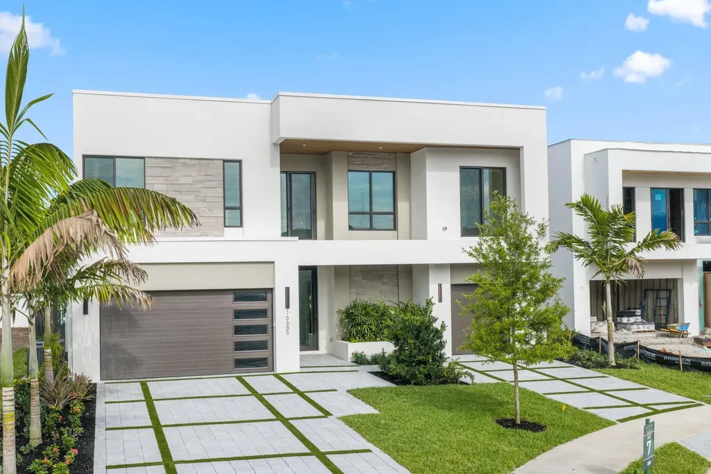 16702 Mosaic Place Delray Beach FL 33446