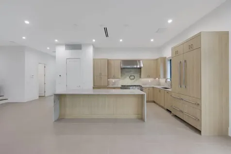 16702 Mosaic Place Delray Beach FL 33446
