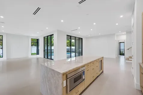 16702 Mosaic Place Delray Beach FL 33446