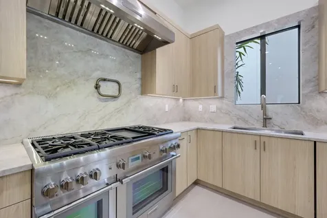 16702 Mosaic Place Delray Beach FL 33446