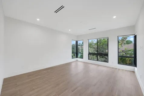 16702 Mosaic Place Delray Beach FL 33446