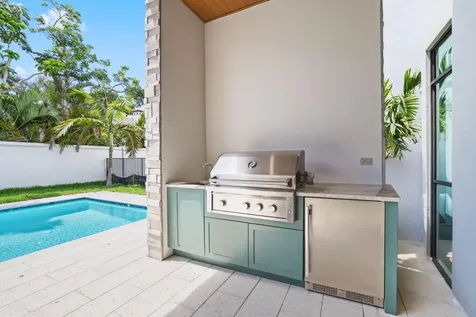 16702 Mosaic Place Delray Beach FL 33446