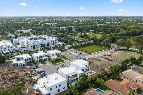 16702 Mosaic Place Delray Beach FL 33446