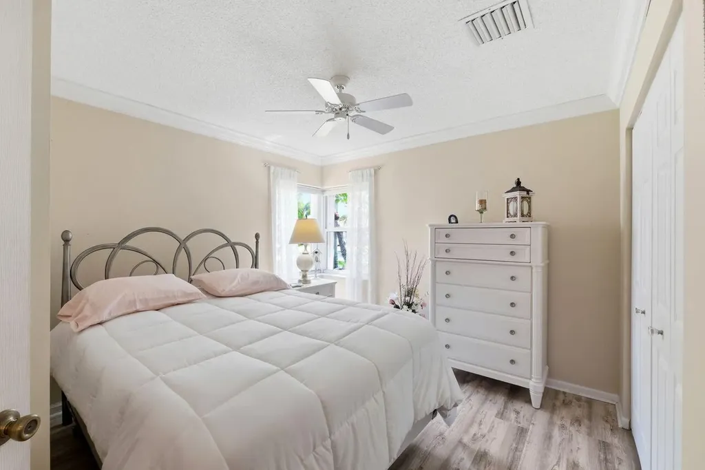 33 Sausalito Drive Boynton Beach FL 33436