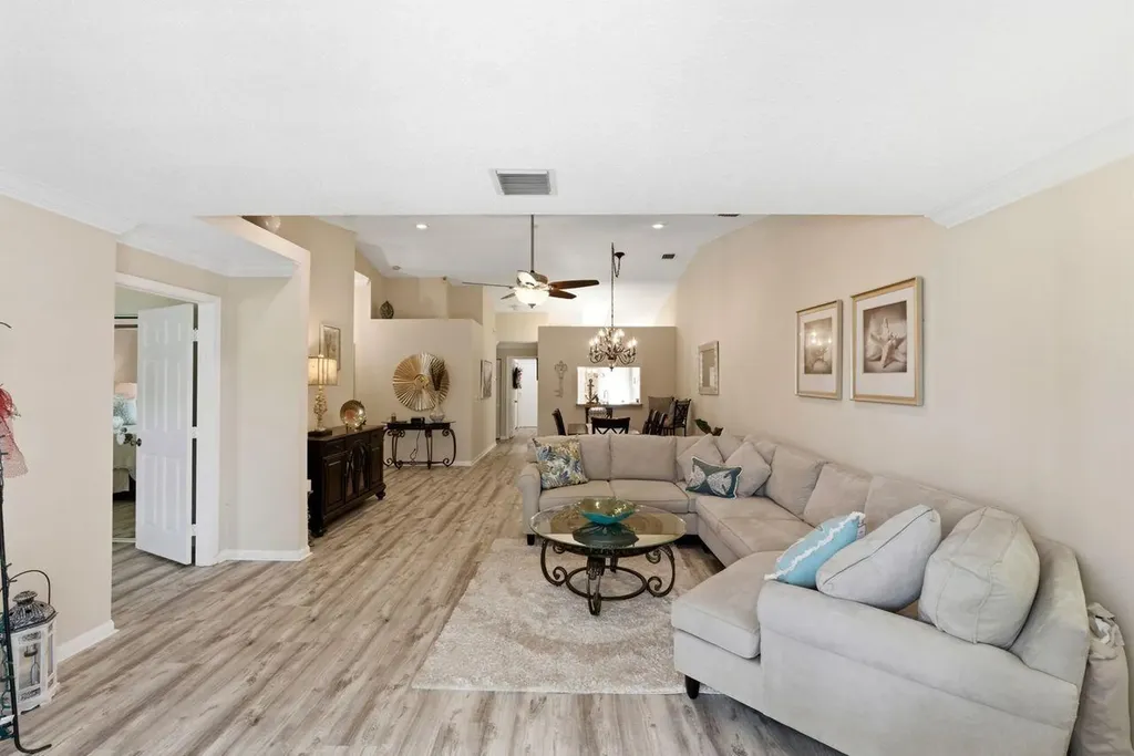 33 Sausalito Drive Boynton Beach FL 33436