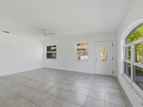 607 N 19th Street Fort Pierce FL 34950