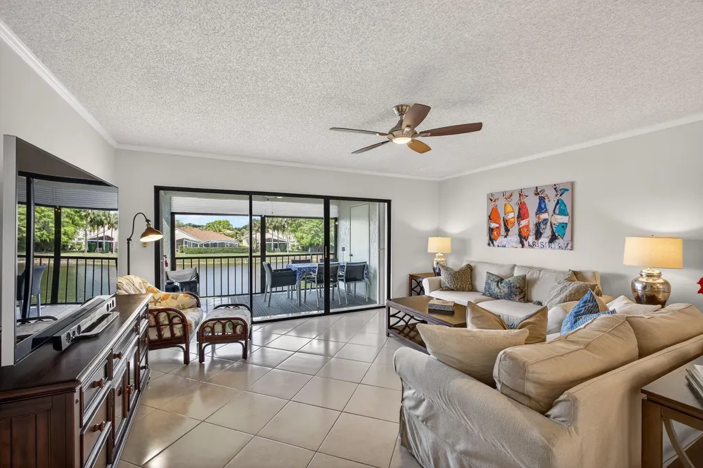 12871 Briarlake Drive Palm Beach Gardens FL 33418
