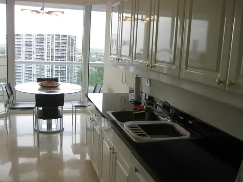 21055 Yacht Club Drive Aventura FL 33180