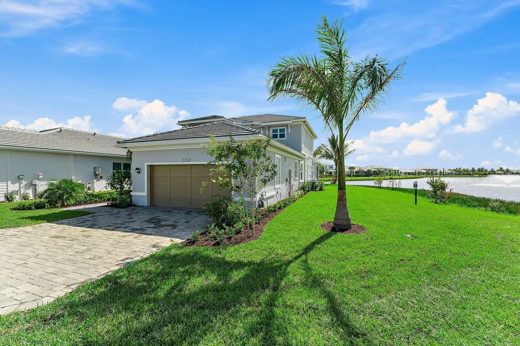 12524 Nautilus Circle Palm Beach Gardens FL 33412