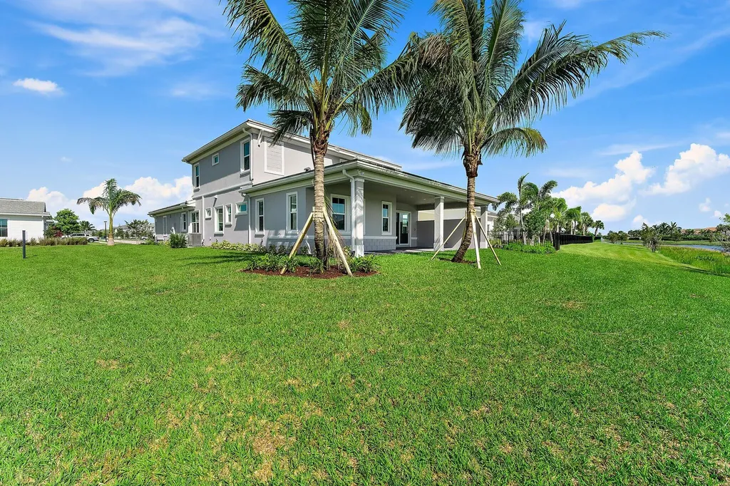 12524 Nautilus Circle Palm Beach Gardens FL 33412