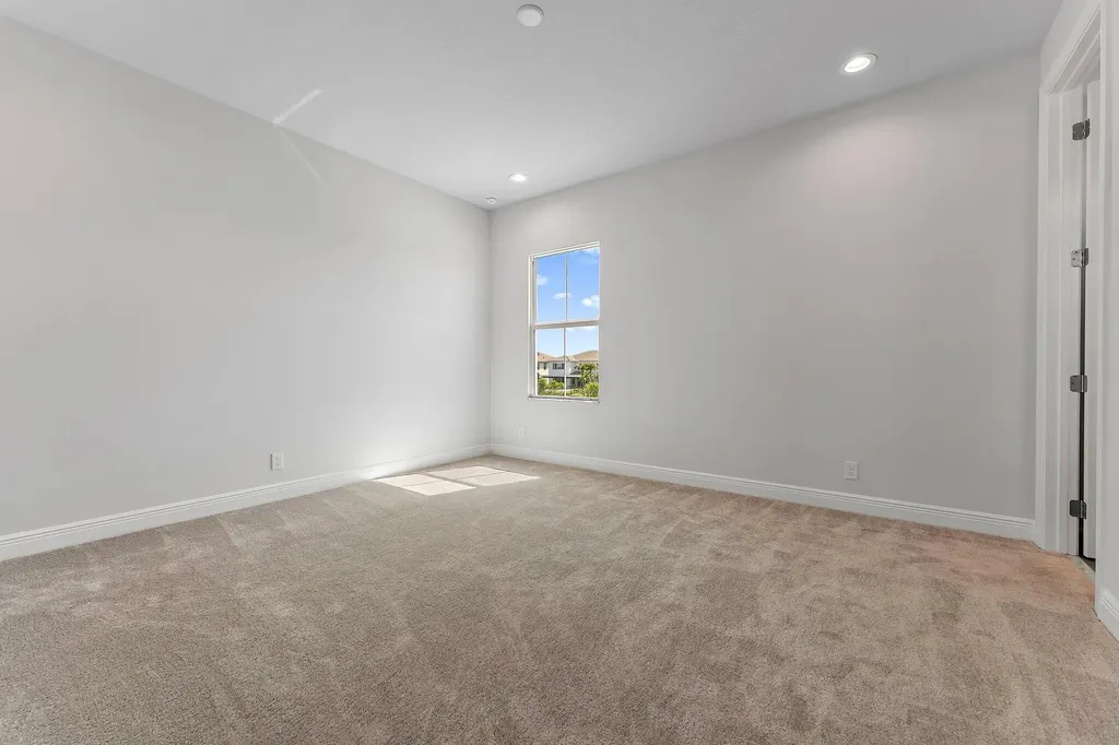 12524 Nautilus Circle Palm Beach Gardens FL 33412