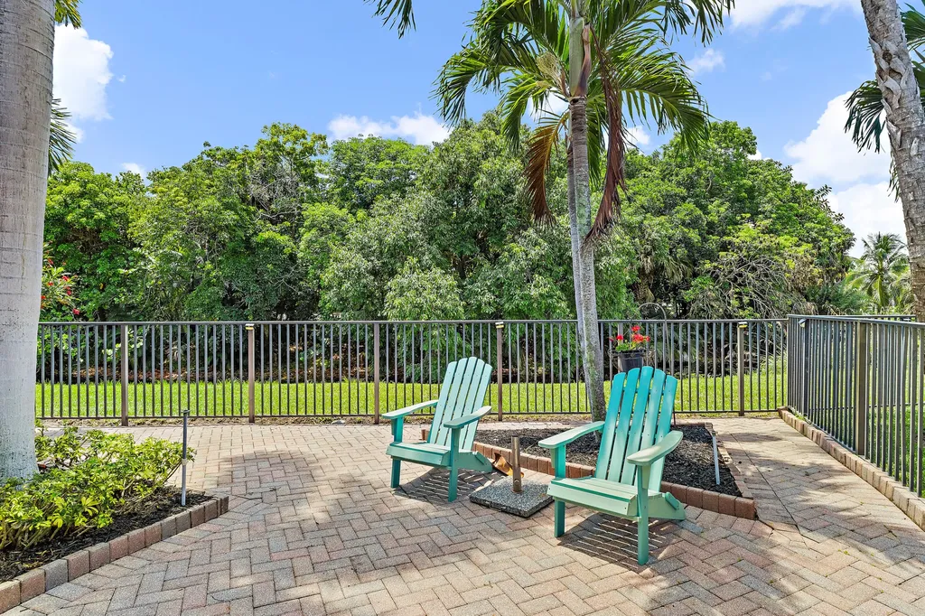 112 Hidden Hollow Drive Palm Beach Gardens FL 33418