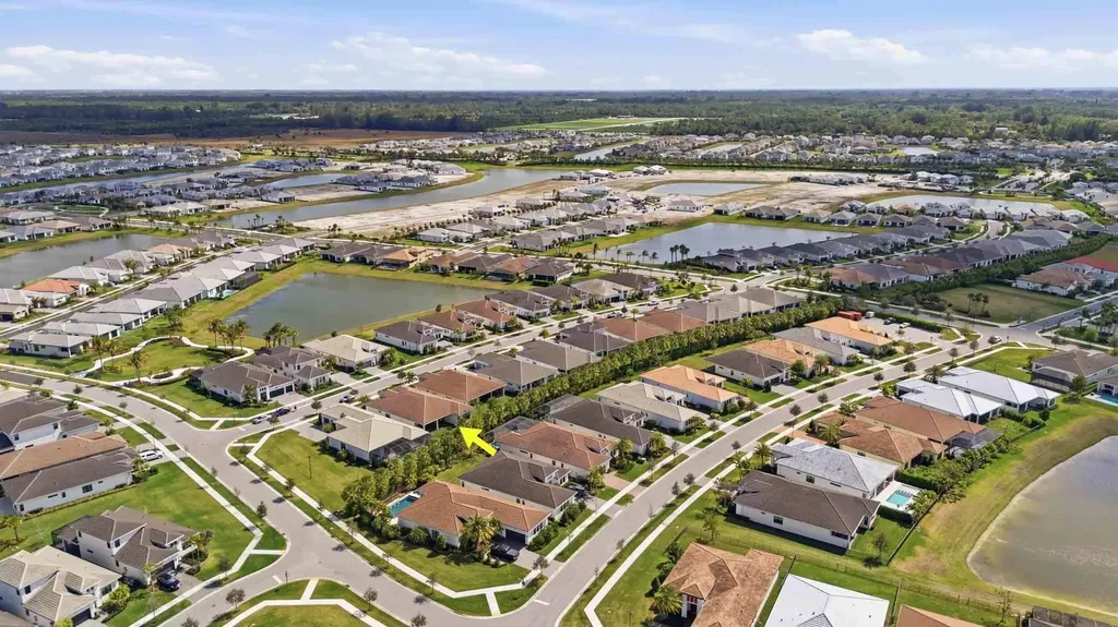 5395 Saint Vincent Lane The Acreage FL 33470