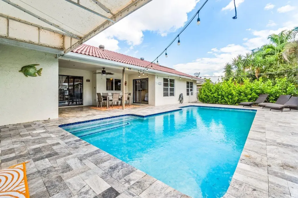 1352 Wyndcliff Drive Wellington FL 33414