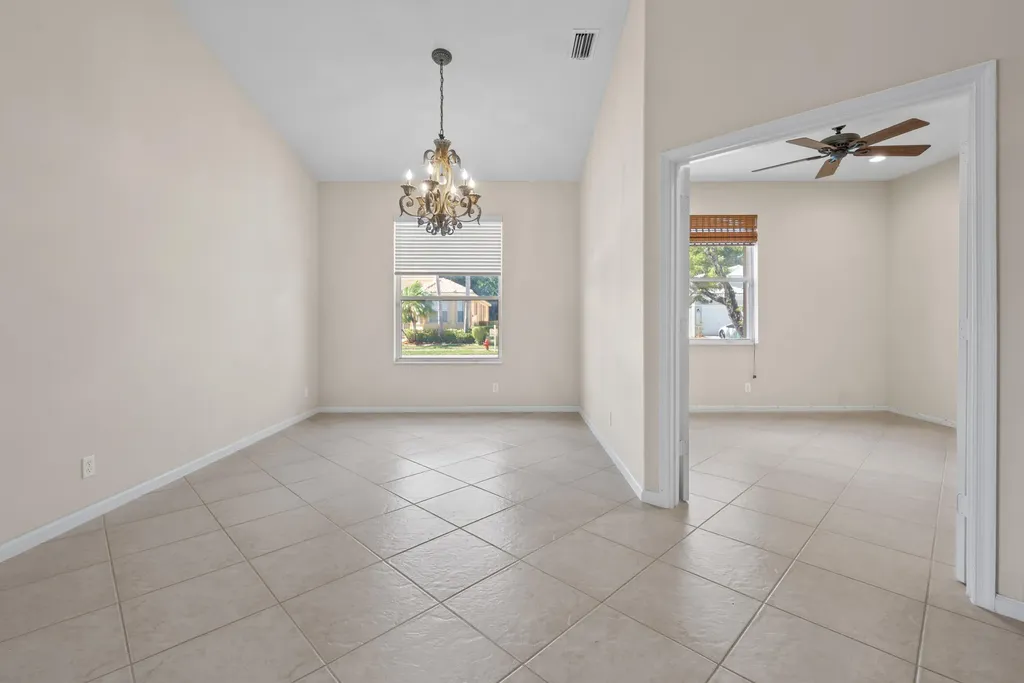 7086 Del Corso Lane Delray Beach FL 33446